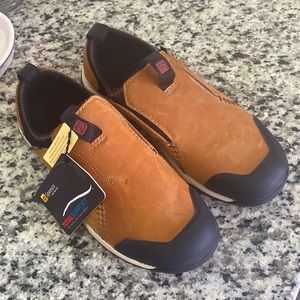 SPENCO leather shoes.